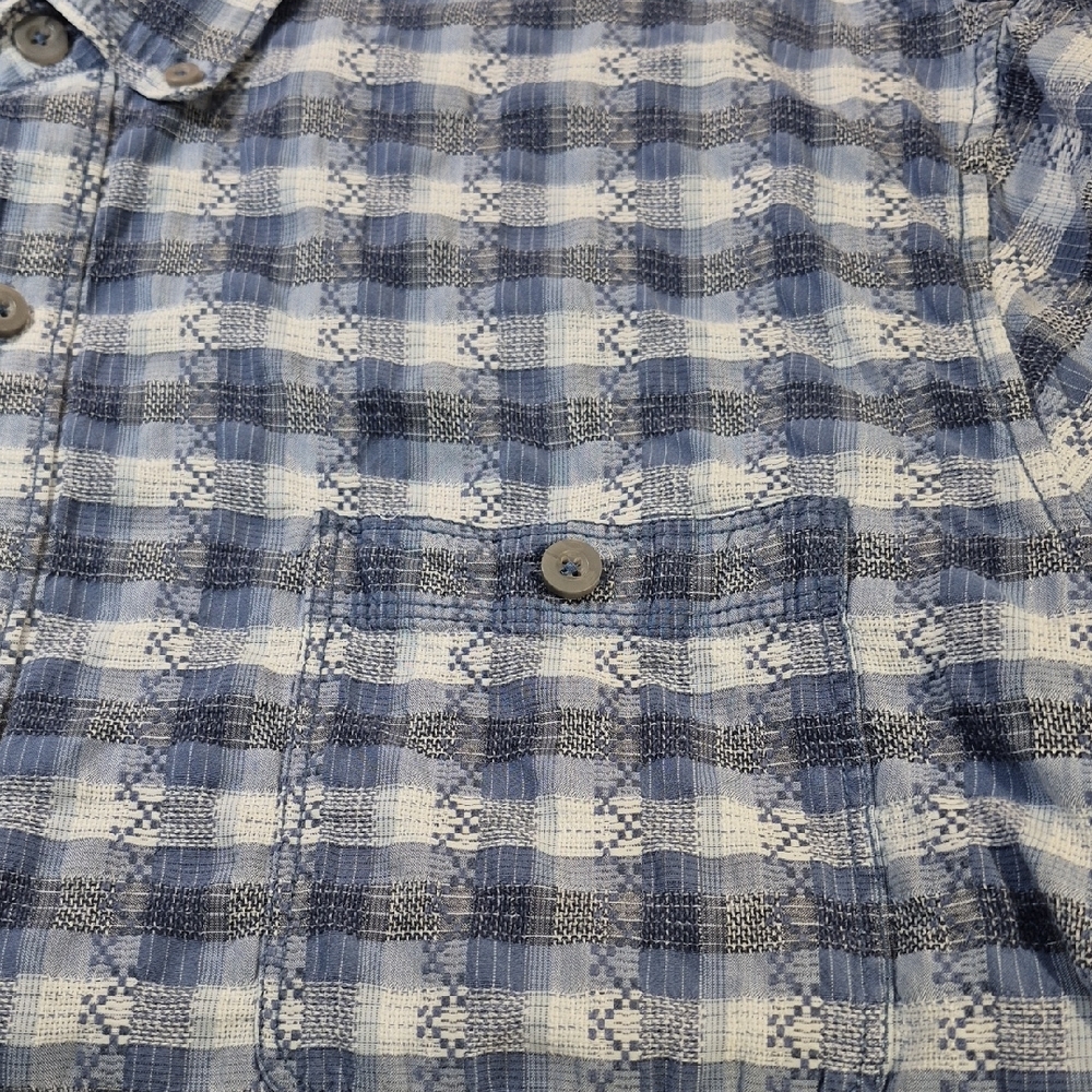 Tommy Bahama XXL Blue and White Casual Button Down Short Sleeve Shirt - Picture 10 of 15